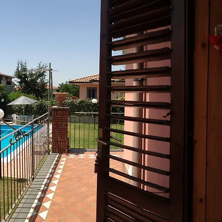 Papale Bed & Breakfast 3*